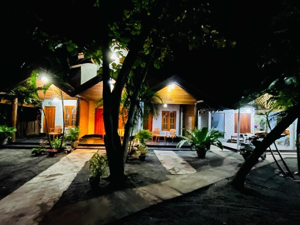 New Roy Guest House Kalkudah  Extérieur photo