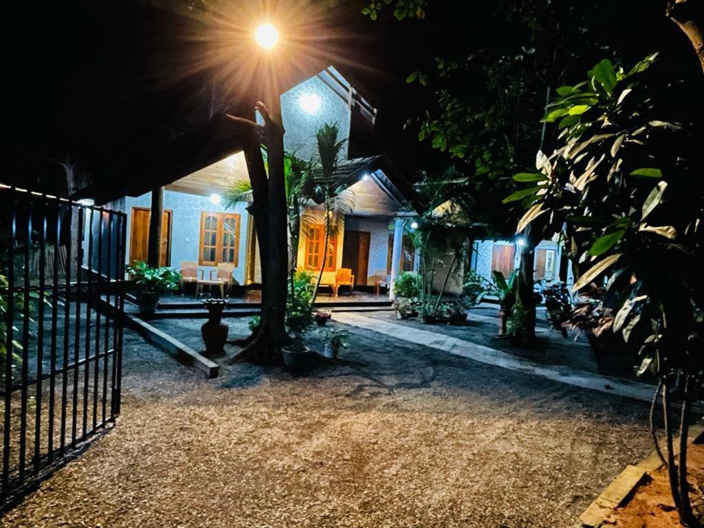 New Roy Guest House Kalkudah  Extérieur photo