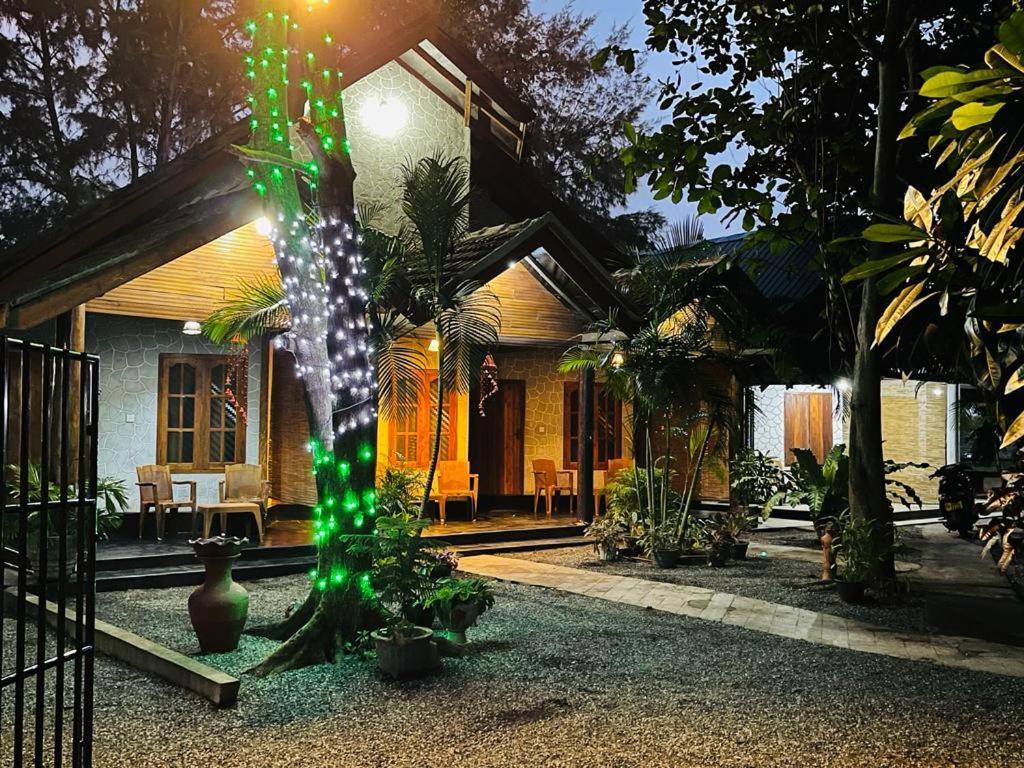 New Roy Guest House Kalkudah  Extérieur photo