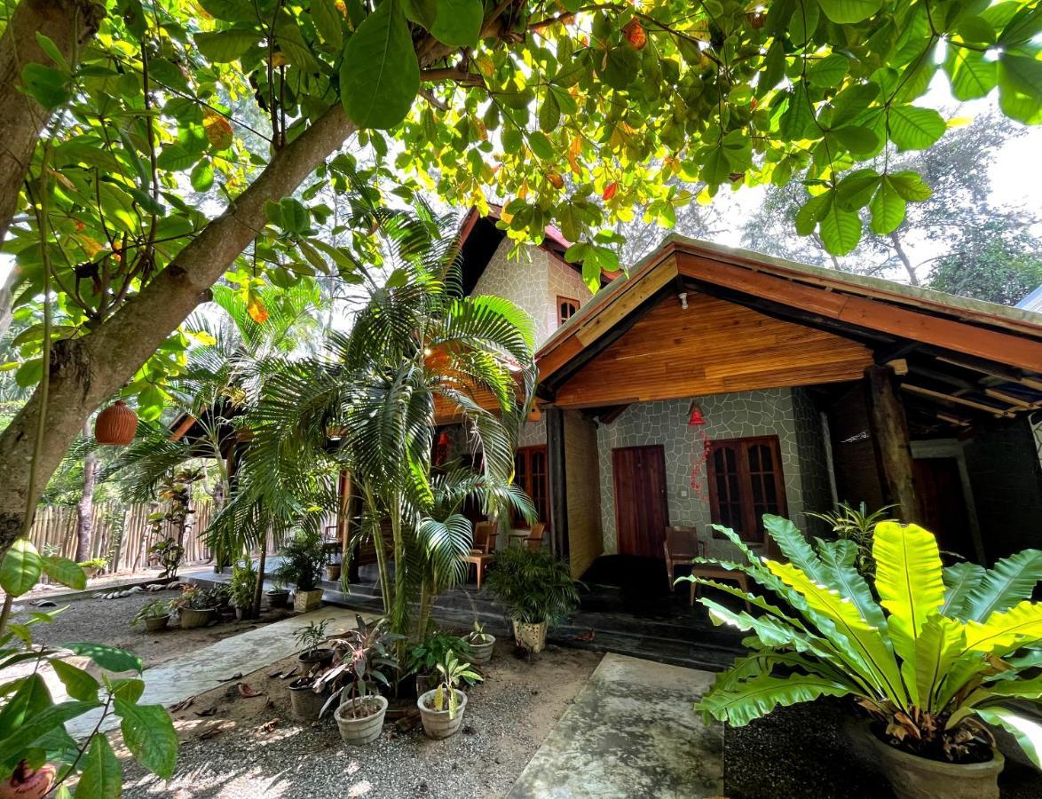 New Roy Guest House Kalkudah  Extérieur photo